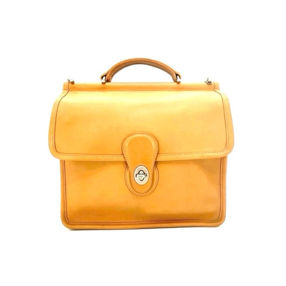 Coach Handbags - COACH Vintage Willis Bag 9927, camel